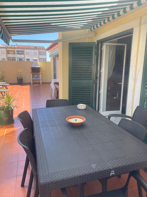 Santa Cruz Beach Penthouse -8 beds - Lisbon 40 min