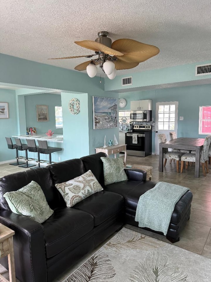 Pink Door Cottage Venice Island! - 베니스