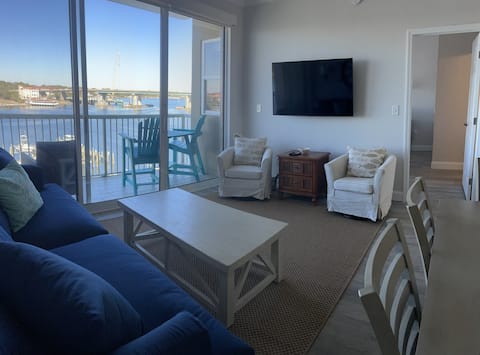 Top Airbnb: Salty Souls-Waterfront w 3 Kings in Fort Walton Beach