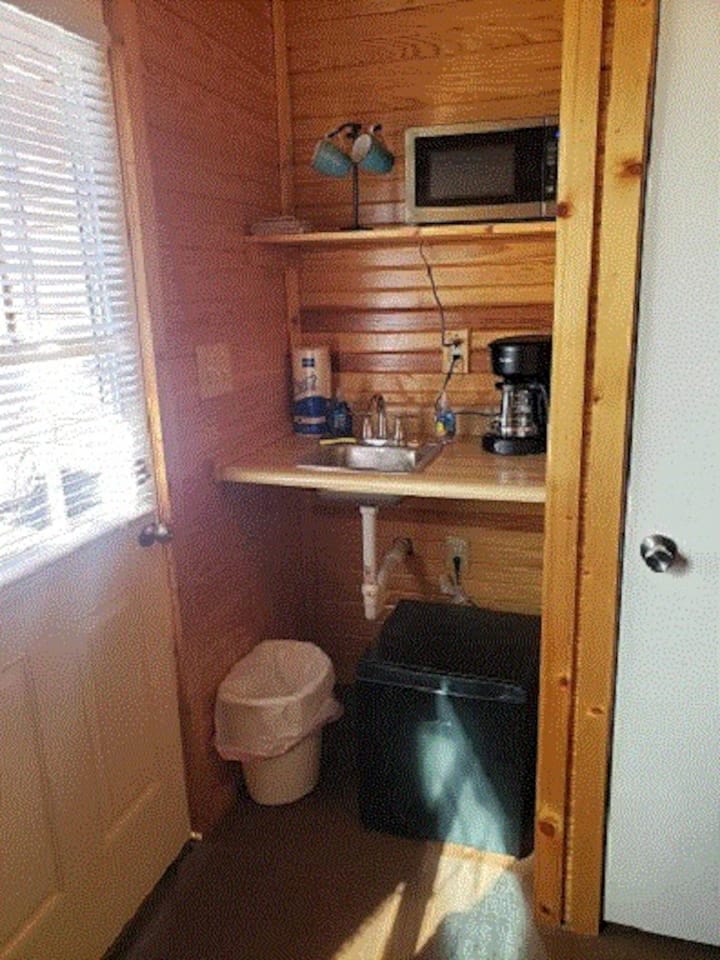 Lake Buchanan Cabin In Resort - Lake Buchanan, TX