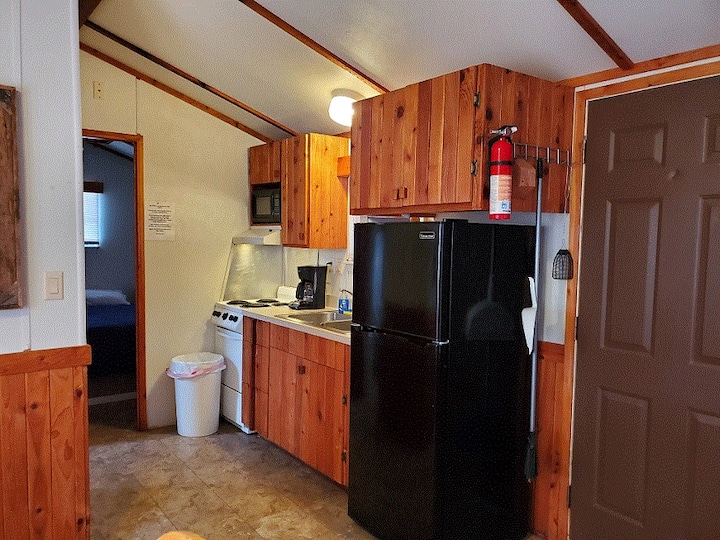 Lake Buchanan Rv Rustic Cabin - Lake Buchanan, TX