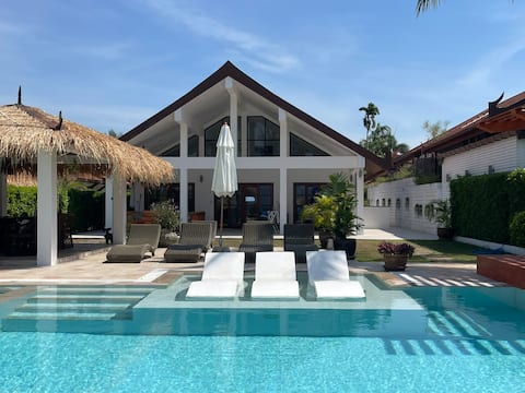 Malee Beach villa A3
Exklusiv beach villa med pool