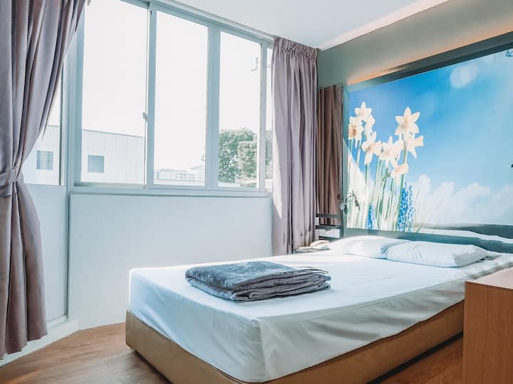 Premier Room For Relaxing Stays Near Kallang Mrt - Pasir Ris