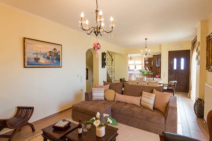 ΝIkolaos Villa With Private Pool, Playground & Bbq - Ретимно
