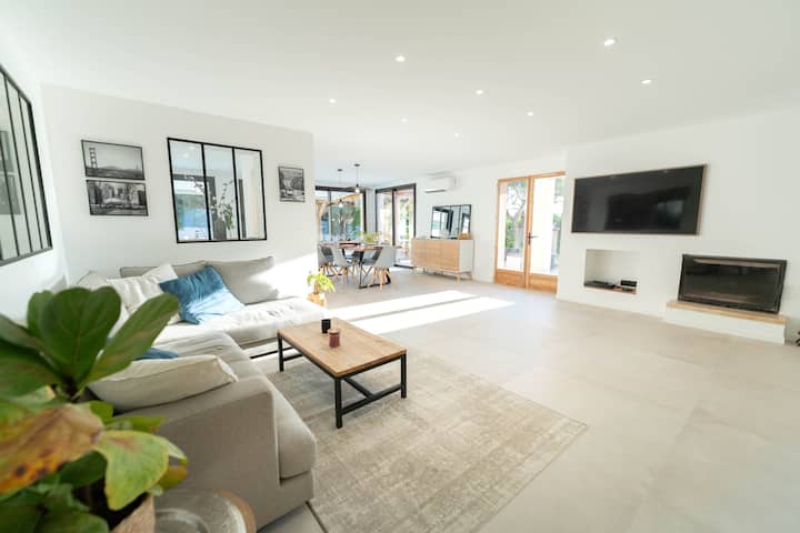 Villa Avec Piscine, Jardin Et Parking - Saint-Paul-de-Vence
