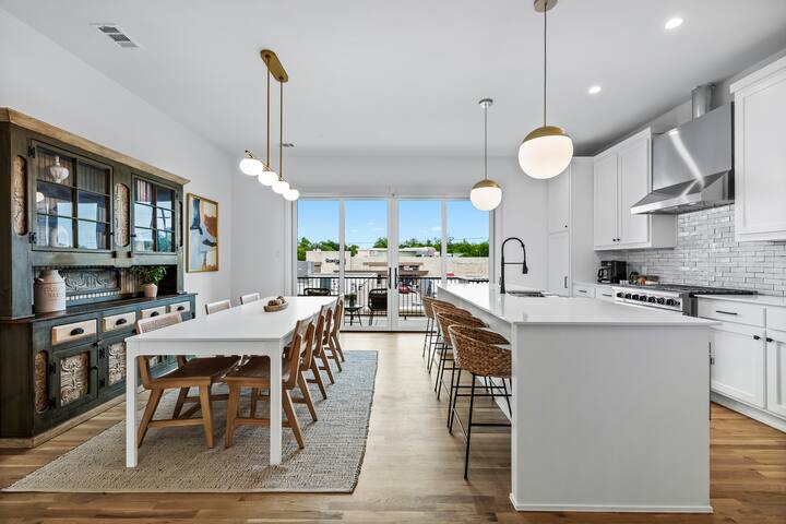 Modern Luxury Lower Greenville gallery image 2