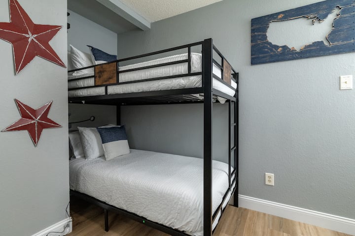 Bedroom #3 with 1 Full Bed and 3 Twin Beds