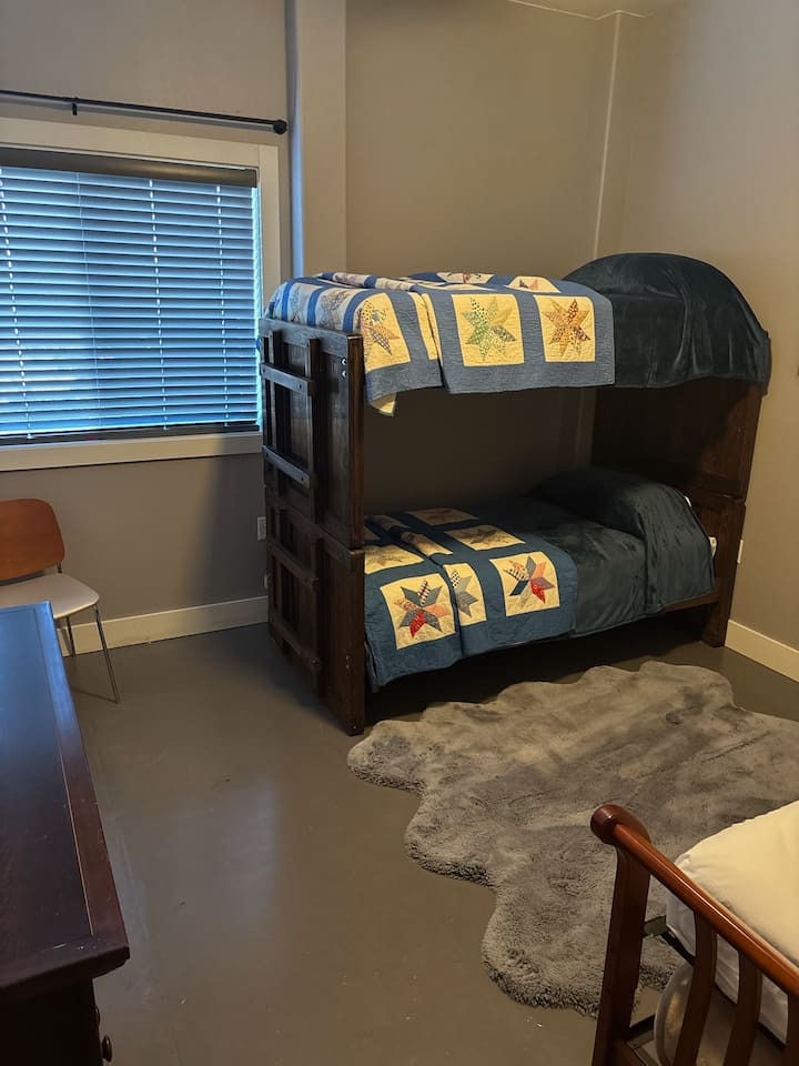 საძინებელი 2