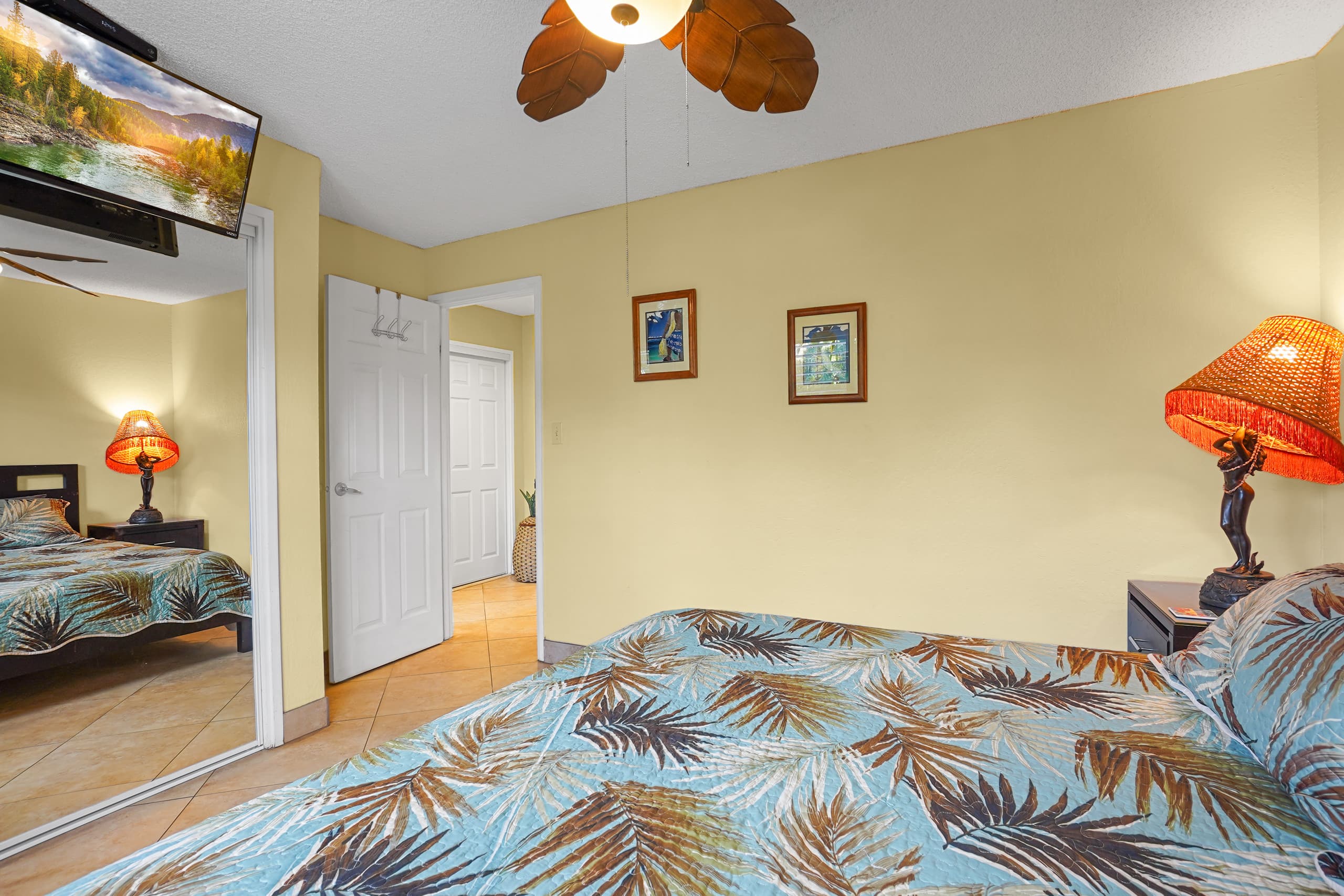 Low rates- A/C-free parking- No resort fees KR103 - Image 9