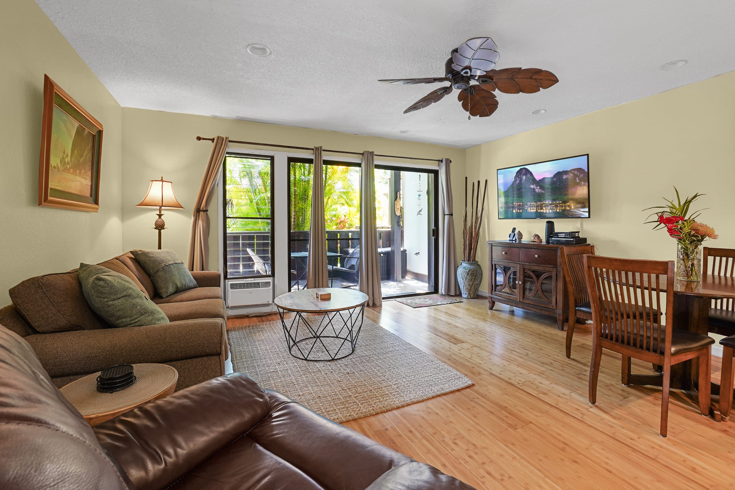 Low rates- A/C-free parking- No resort fees KR103 - Image 33