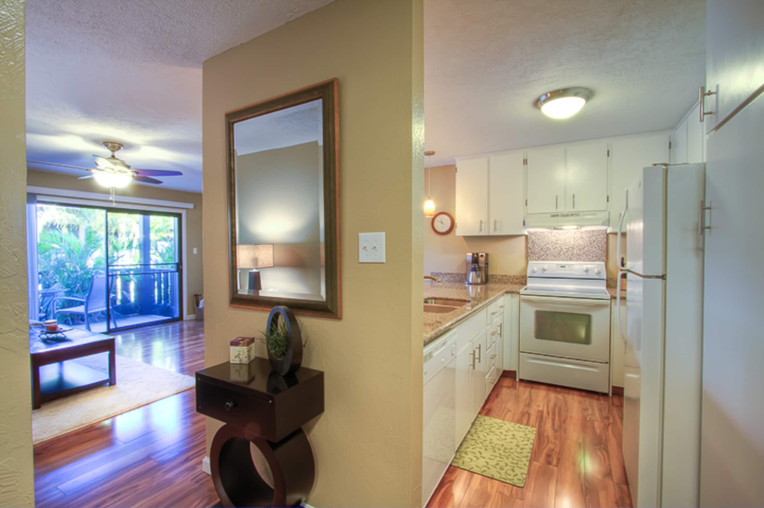 Low rates- A/C-free parking-no resort fees KR131 - Image 32