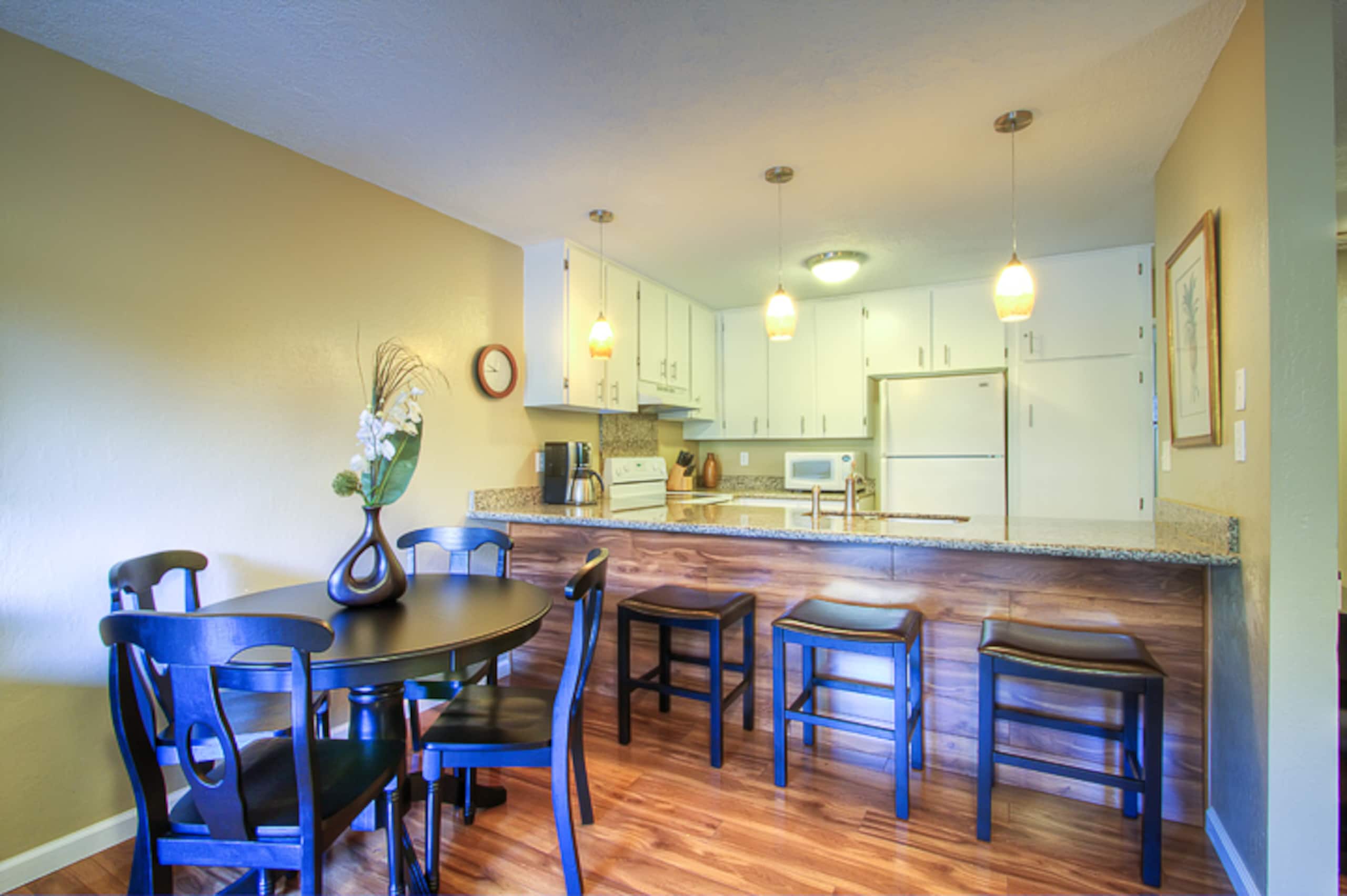 Low rates- A/C-free parking-no resort fees KR131 - Image 18
