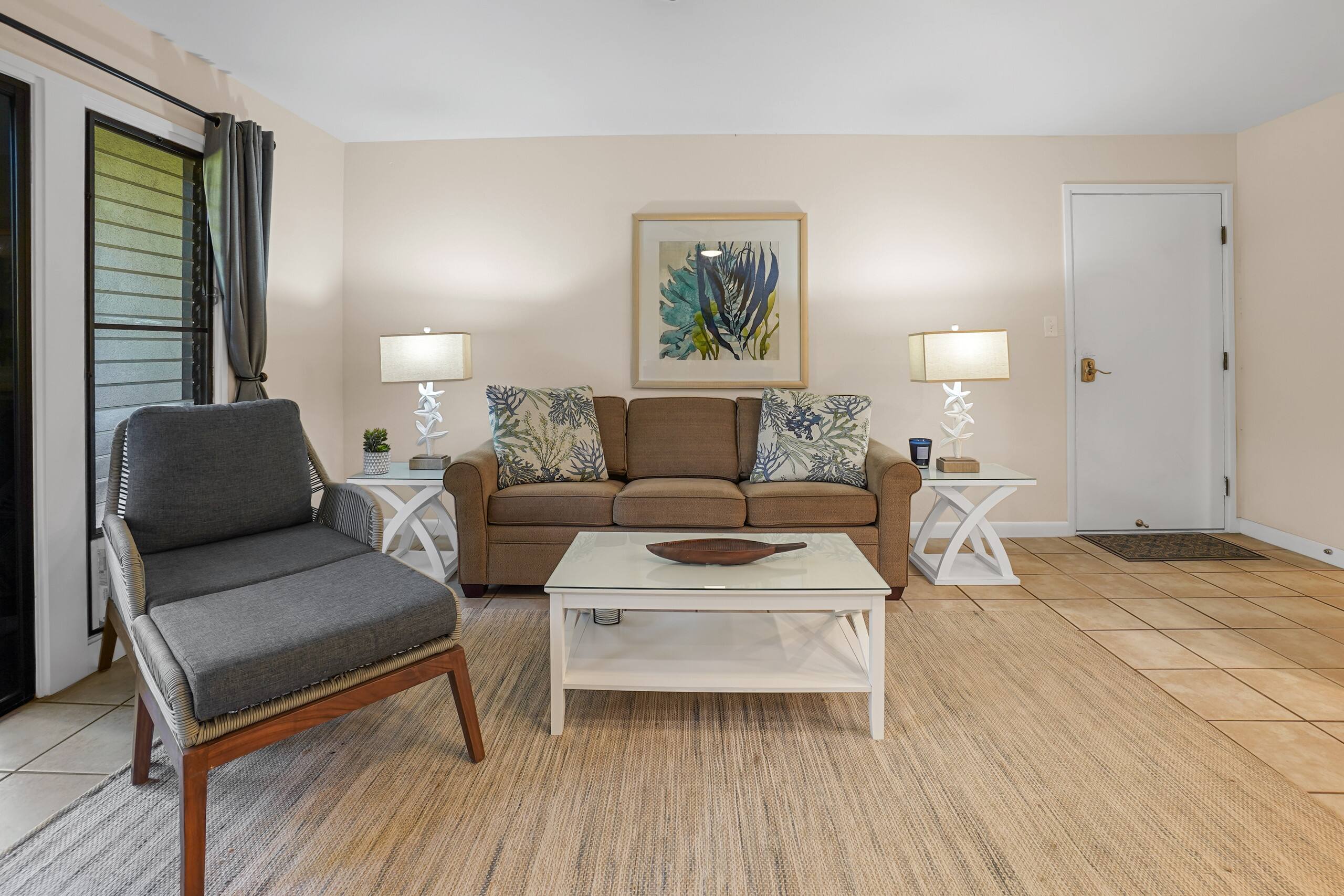 Low rates-tropical resort. A/C free parking KR120 - Image 33