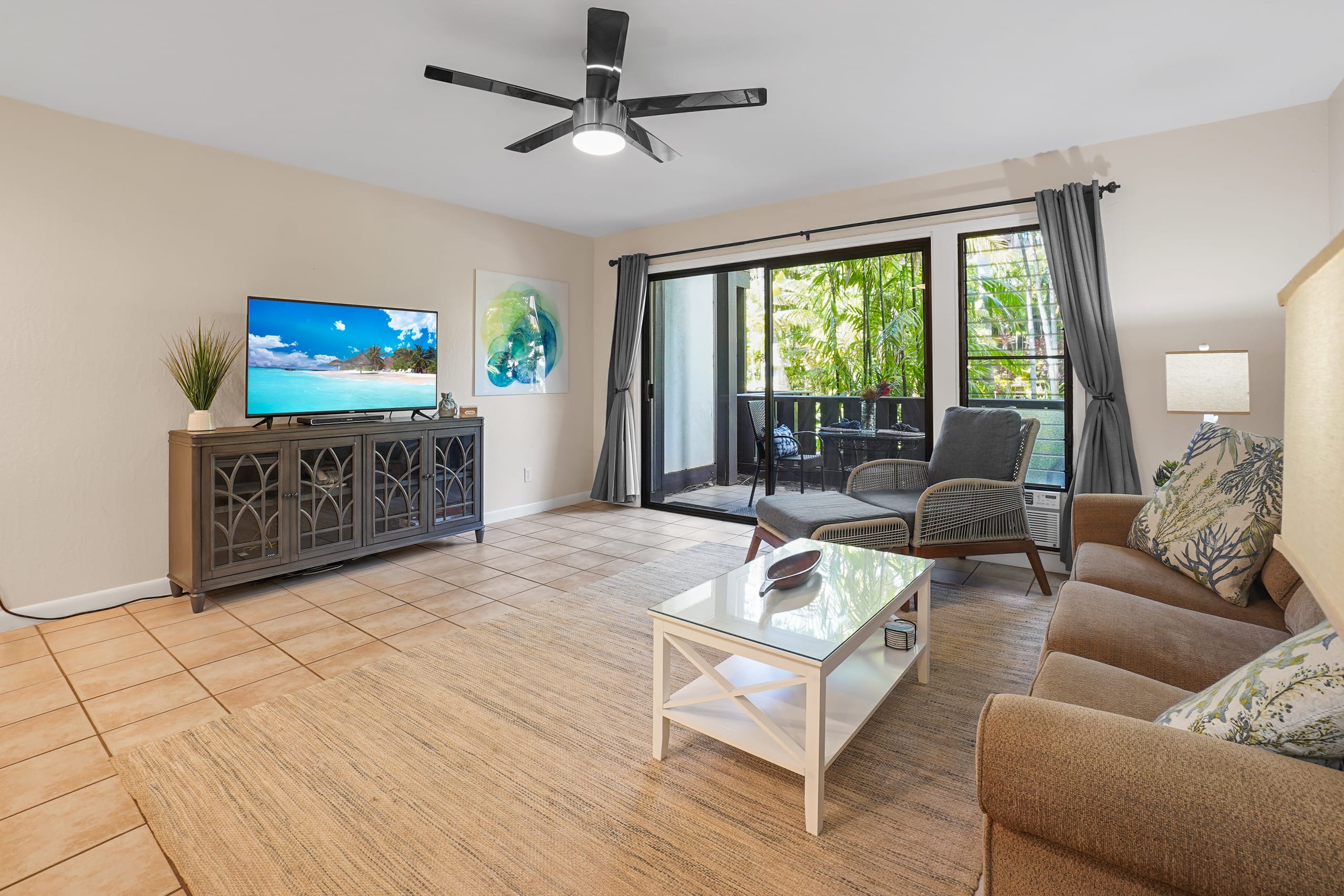 Low rates-tropical resort. A/C free parking KR120 - Image 2