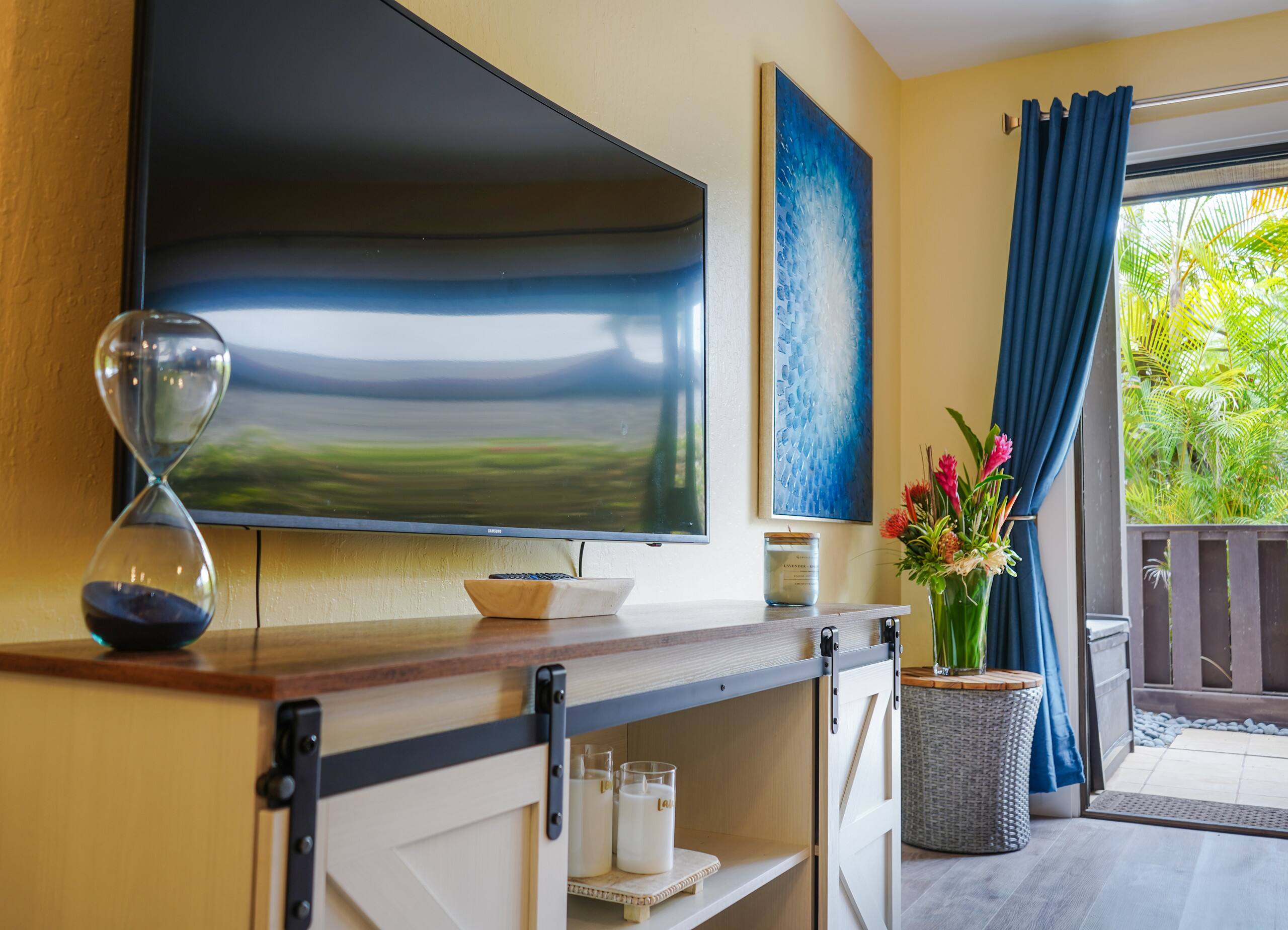 Summer deals now. No resort fee/parking-A/C - Image 16