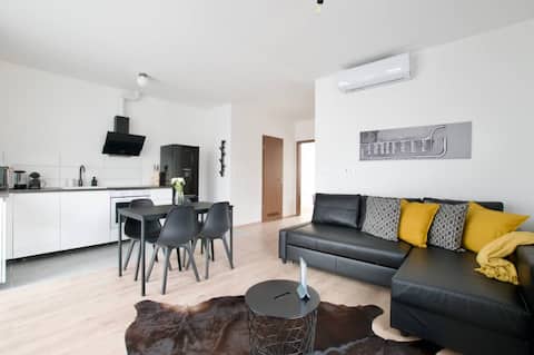 Successful Airbnb property: Zamárdi two bedrooms by Hi5 Apartments in Zamárdi