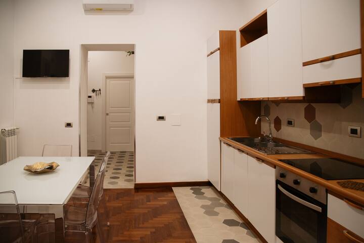 Hello Chiaia -appartamento nel cuore di Napoli gallery image 5