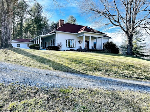 The Green Cove Schoolhouse