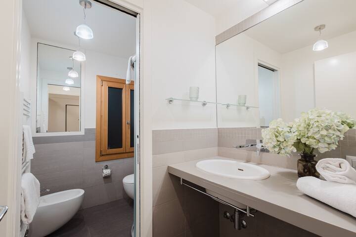 Deluxe Apartments in Venice – San Polo gallery image 2