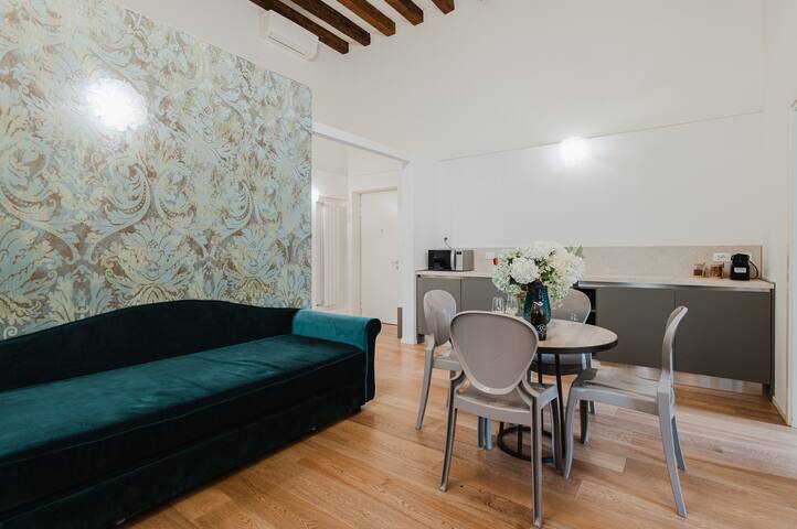 Deluxe Apartments in Venice – San Polo gallery image 3