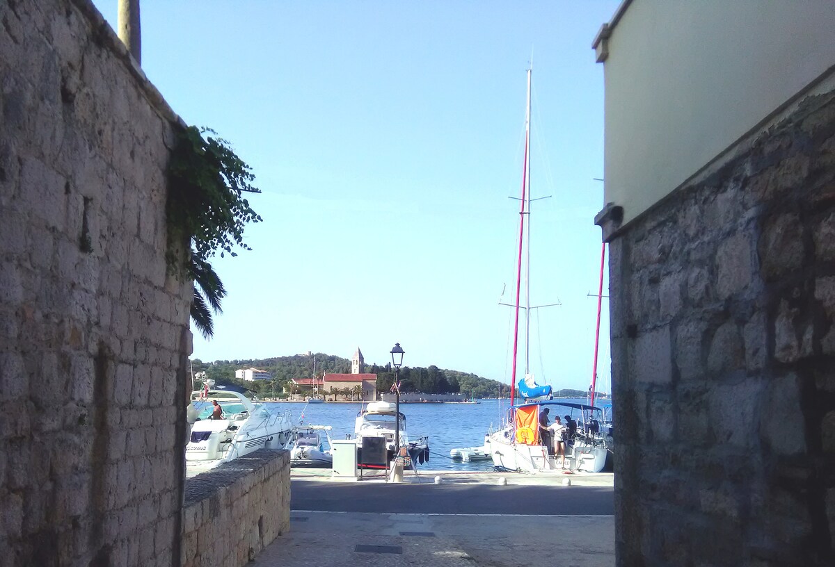 Studio Levonda - old town Vis