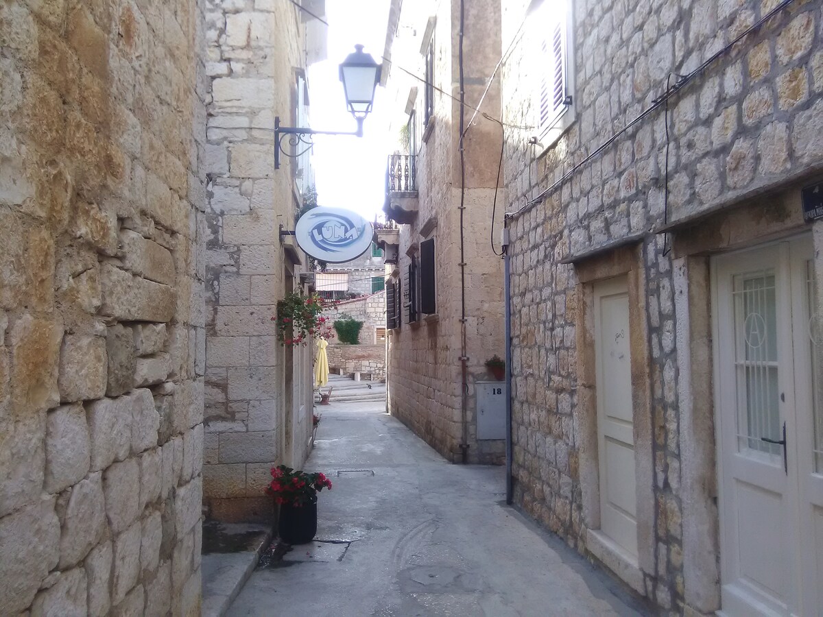 Studio Levonda - old town Vis