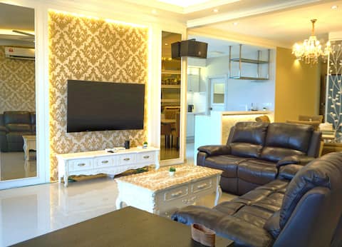 NEW! 7pax Spacious Luxury Home/ Queensbay / USM