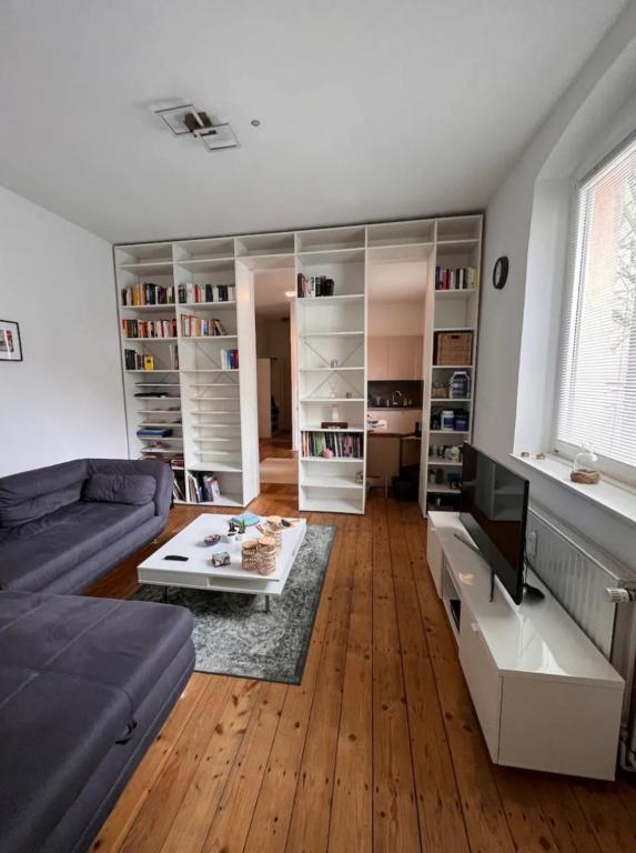 Successful Airbnb property: Quiet old building apartment/D-Unterbilk in Unterbilk