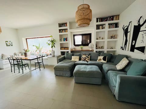 Villa Aurora by the sea