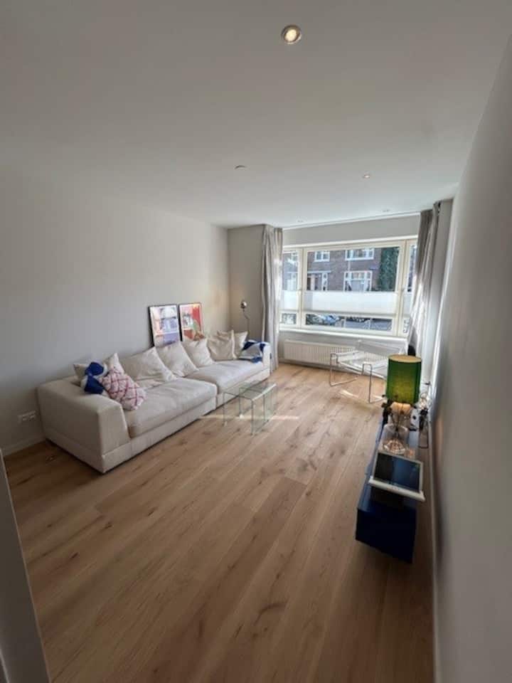 Bright & Spacious Apartment - Zaandam