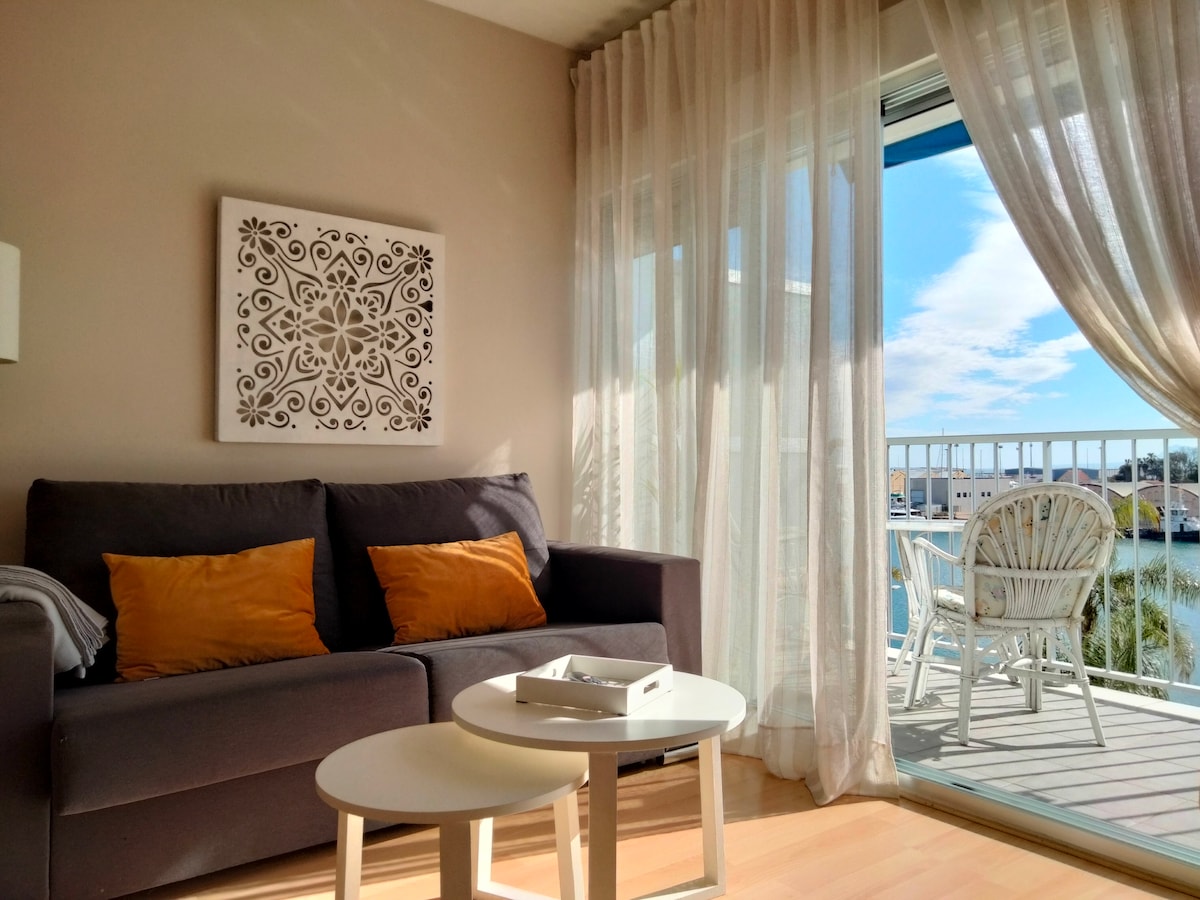 Top Airbnb: Puerto y Playa Apartment en Gandia