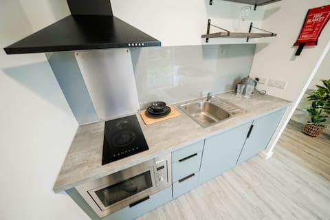 Popular Airbnb listing: Studio Apartment 1081 in Ingol And Tanterton