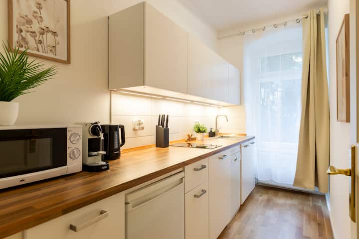 Stilvolle, Ruhige 2-zi-wohnung In Prenzlauer Berg - Berlin
