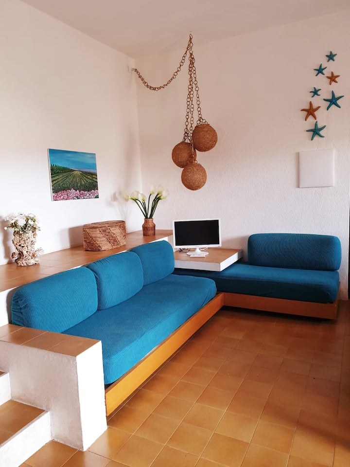 Casa Con Giardino In Centro. - Villasimius