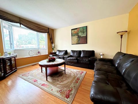 Popular Airbnb listing: Entire 4br Home| 15mn to DT in Ottawa