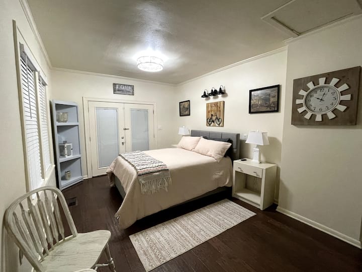 საძინებელი 1