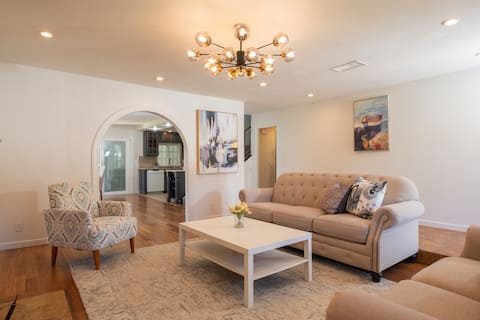 Close Disney4Bd+1 den,big Yard