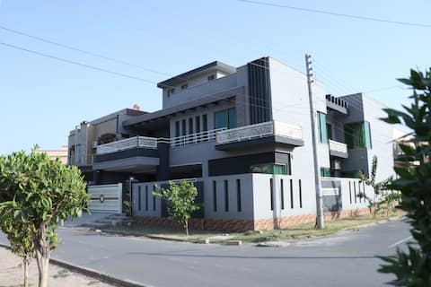 Home in Faisalabad