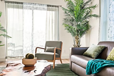 Top Airbnb: Casa Verde - King & Queen | 5 mins DT/Ellum/LwrGreen in Bryan Place