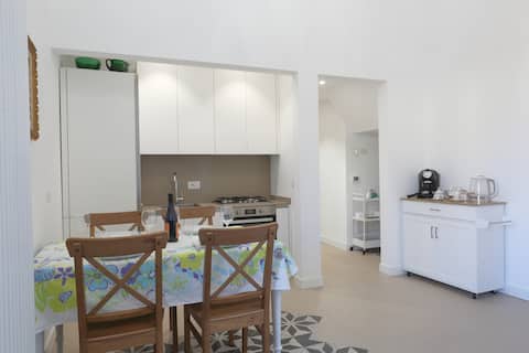 Popular Airbnb listing: Agrodolce Apartment in Cefalù