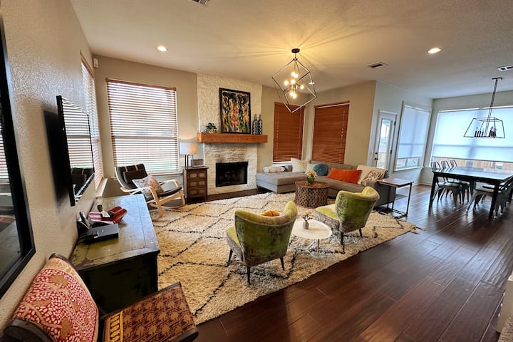 4BR Hill Country Home SXSW, ACL, F1