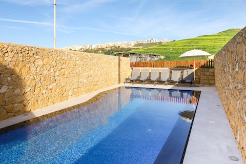 Solaris Holiday Home