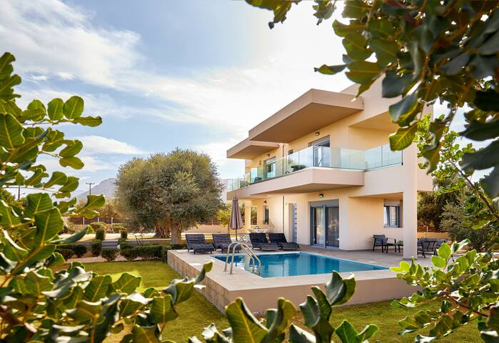 Villa Santa Barbara Private Pool gallery image 2