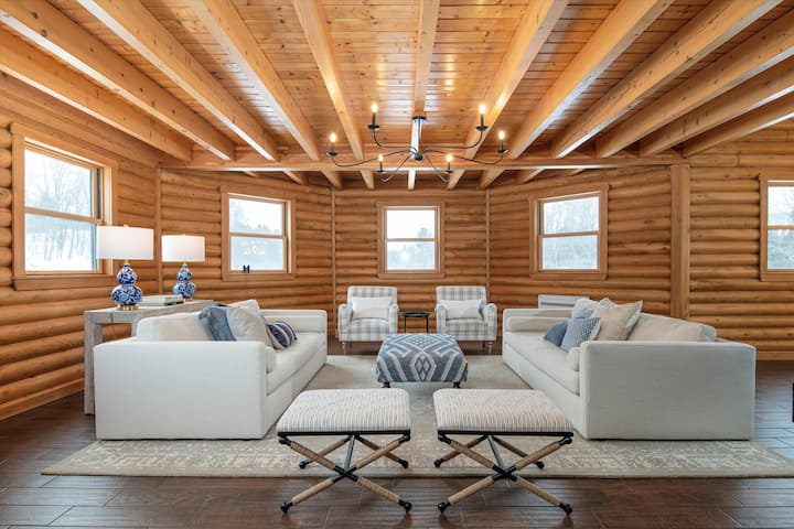 Mistwood Log Cabin - Secluded | Sauna | Gym Equip - Lake Carmi State Park, Franklin