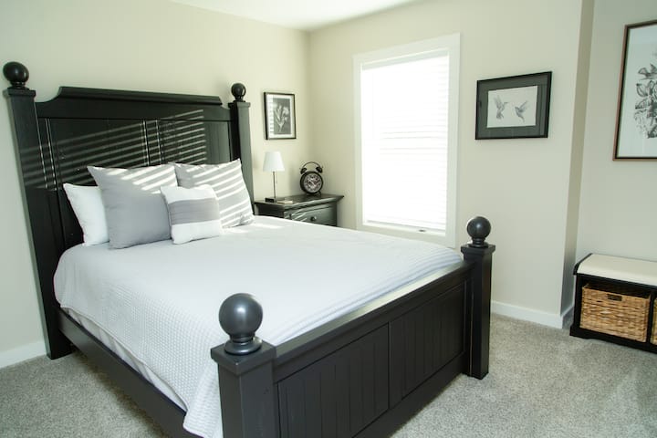 საძინებელი 3