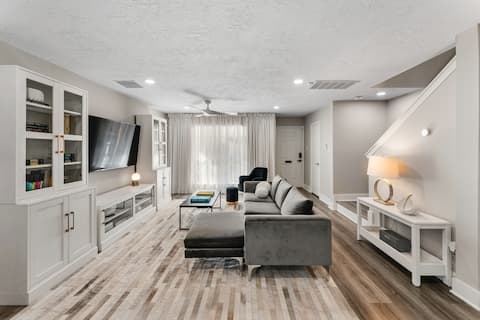 Successful Airbnb property: Urban oasis in vibrant Montrose in Fourth Ward