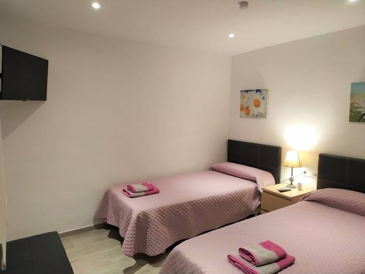 ٠٠/١٥-٠٠/١٣ جلسة مغلقة غرفة اﻻجتماع ٢