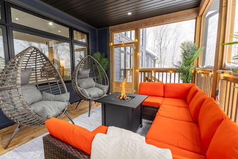 Northern Horizons w/ Hot Tub, Sauna & Game Room