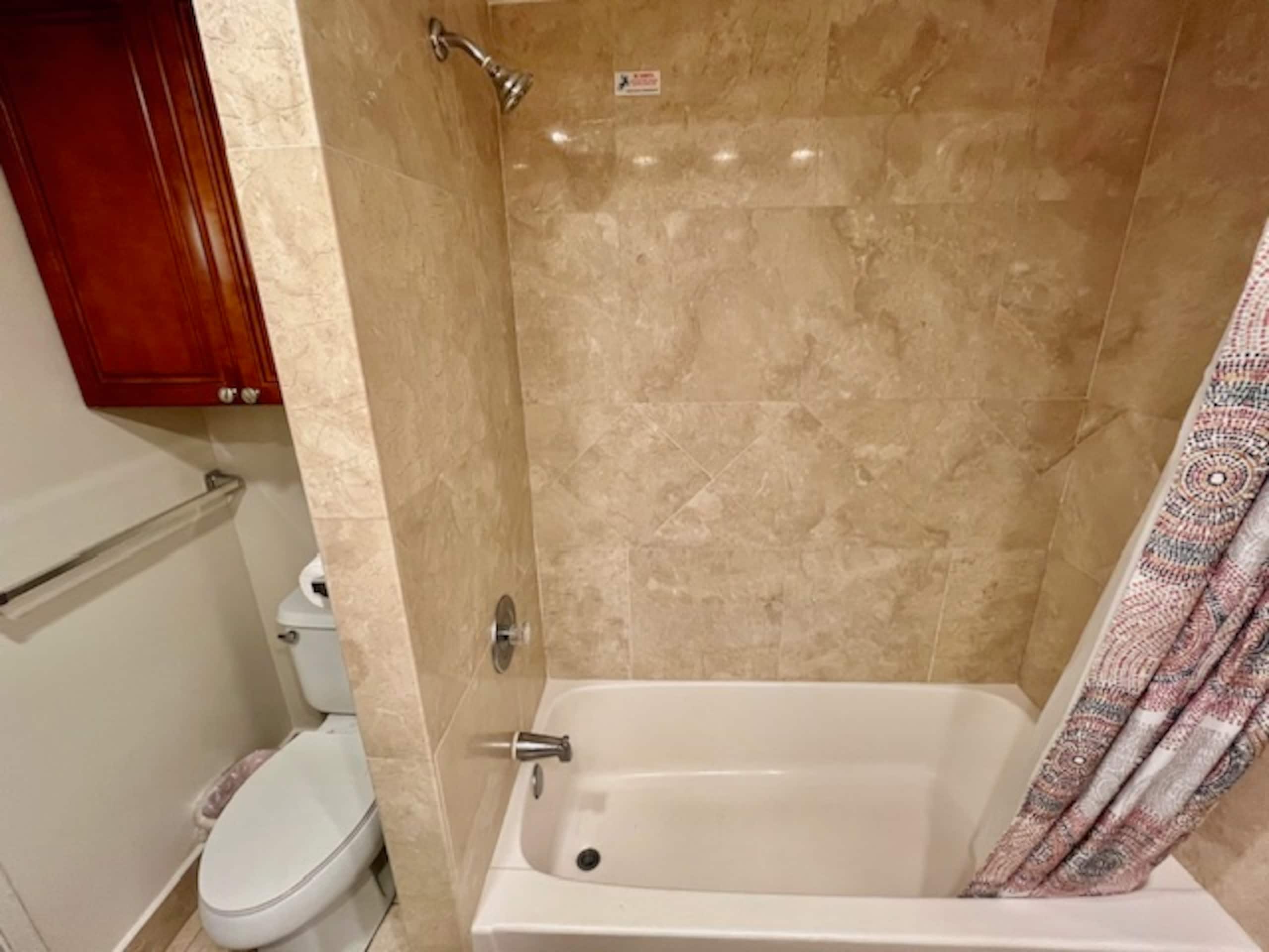 Condo in Honolulu · ★5.0 · 1 bedroom · 1 bed · 1 private bath - Image 5