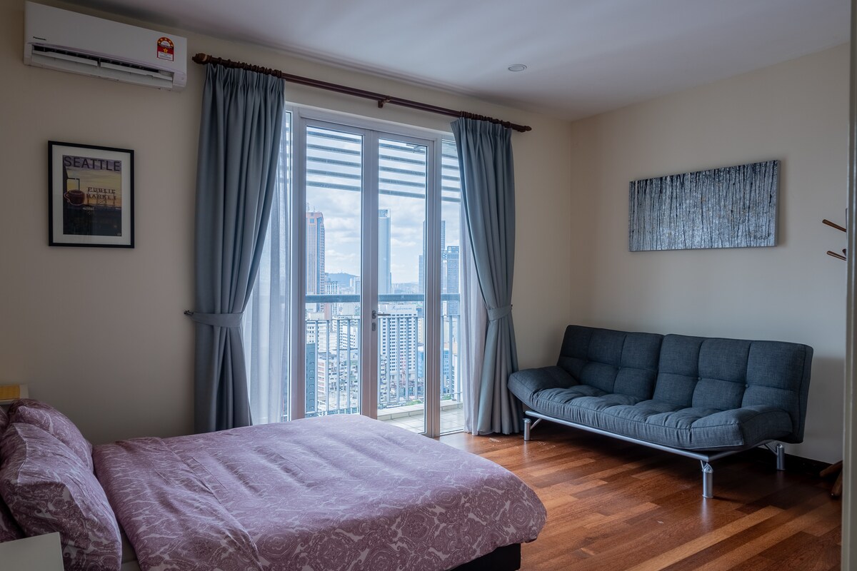 მე-3 საძინებელი - ორადგილიანი საწოლი და გასაშლელი დივანი